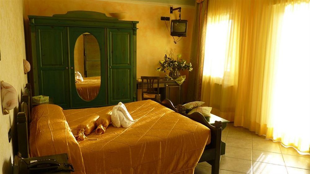 Hotel Don Luis Castel Di Sangro Buitenkant foto